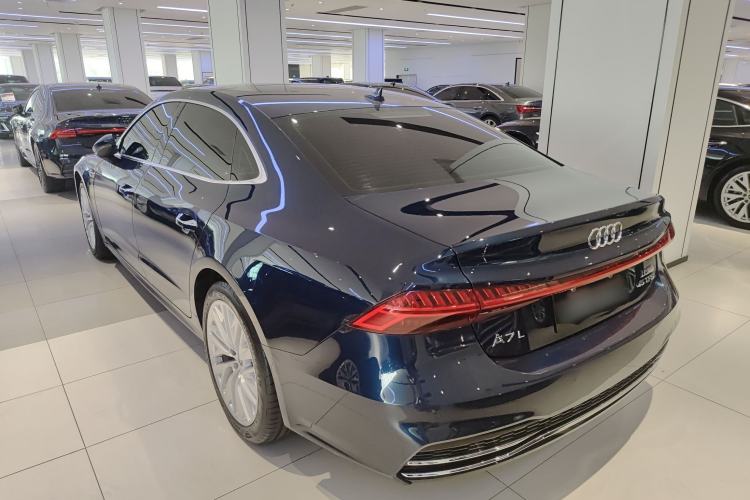 Used Audi A7L 2024 45TFSI S-line Dream-Building Edition Flow Crystal Package Rear Left 45 Deg