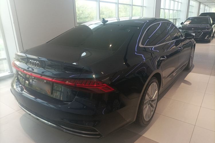 Used Audi A7L 2024 45TFSI S-line Dream-Building Edition Flow Crystal Package Rear Right 45 Deg