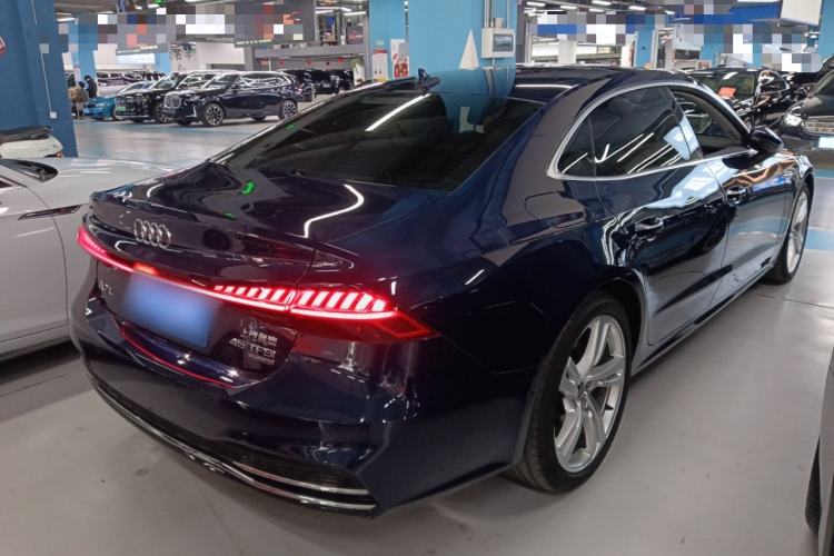 Used Audi A7L 2024 45TFSI quattro S-line Visionary Edition Flow Crystal Package Rear Right 45 Deg
