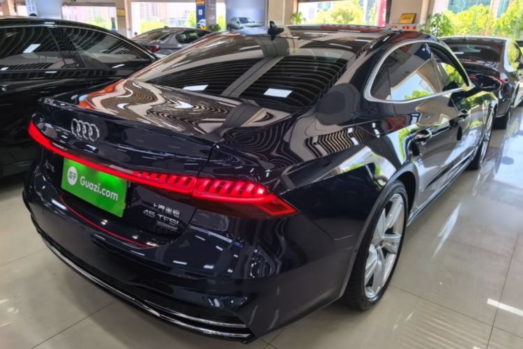 Used Audi A7L 2024 45TFSI quattro S-line Visionary Edition Flow Crystal Package Rear Right 45 Deg