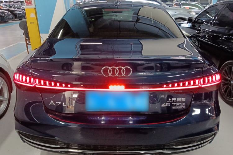 Used Audi A7L 2024 45TFSI quattro S-line Visionary Edition Flow Crystal Package Rear