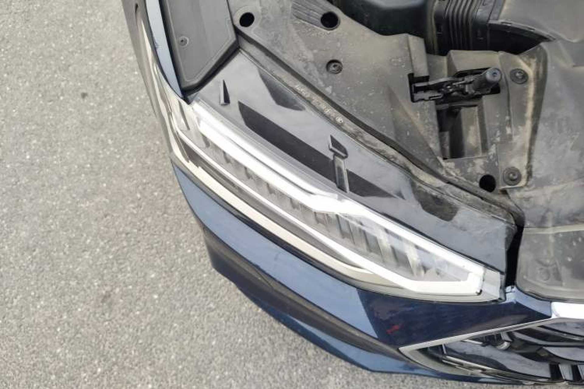 Used Audi A7L 2024 45TFSI quattro S-line Visionary Edition Flow Crystal Package Right Front Headlight