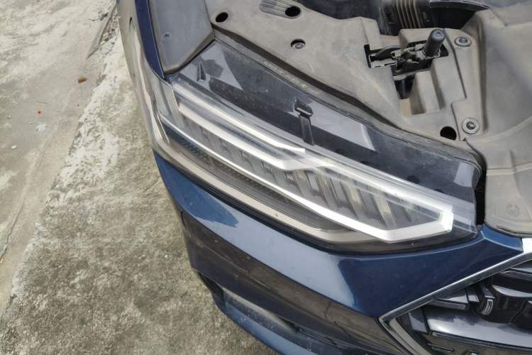 Used Audi A7L 2024 45TFSI S-line Dream-Building Edition Flow Crystal Package Right Front Headlight