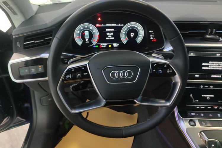 Used Audi A7L 2024 45TFSI S-line Dream-Building Edition Flow Crystal Package Steering Wheel