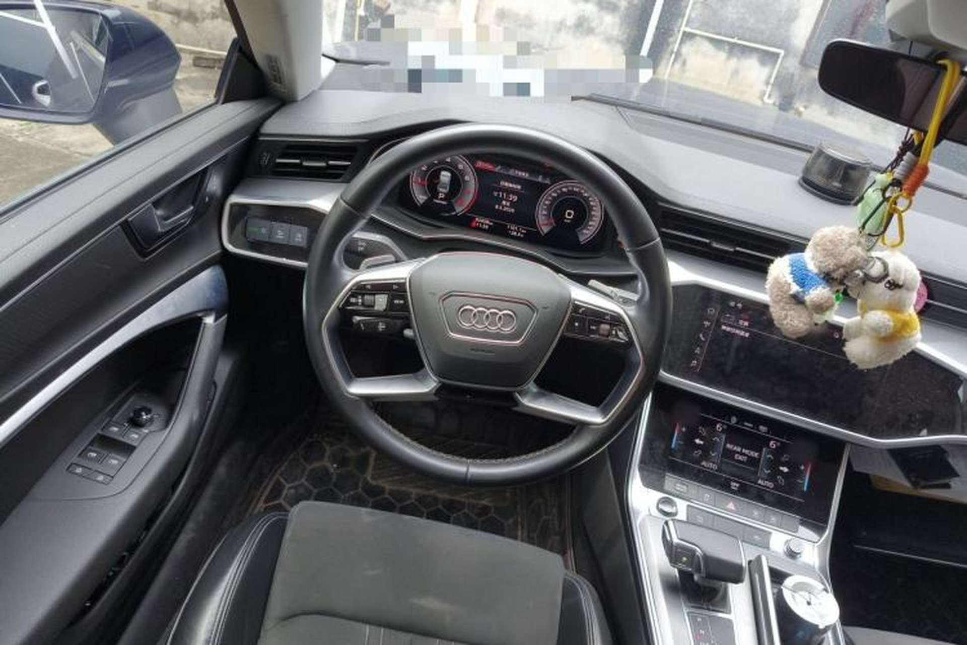 Used Audi A7L 2024 45TFSI S-line Dream-Building Edition Flow Crystal Package Steering Wheel