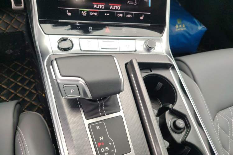 Used Audi A7L 2024 55 TFSI quattro RS Performance Edition Gear Lever