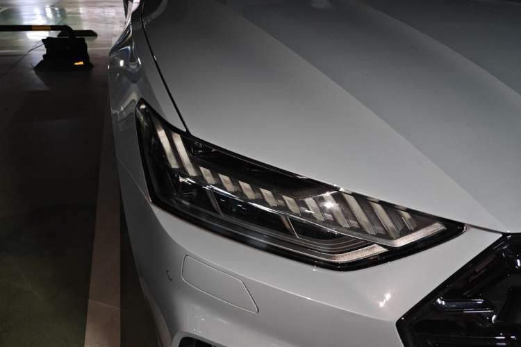 Used Audi A7L 2024 45 TFSI quattro RS Performance Edition Right Front Headlight