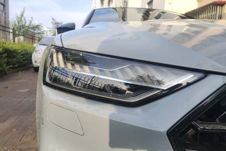 Used Audi A7L 2024 45 TFSI quattro RS Performance Edition Right Front Headlight