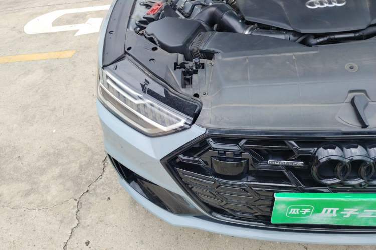Used Audi A7L 2024 55 TFSI quattro RS Performance Edition Right Front Headlight