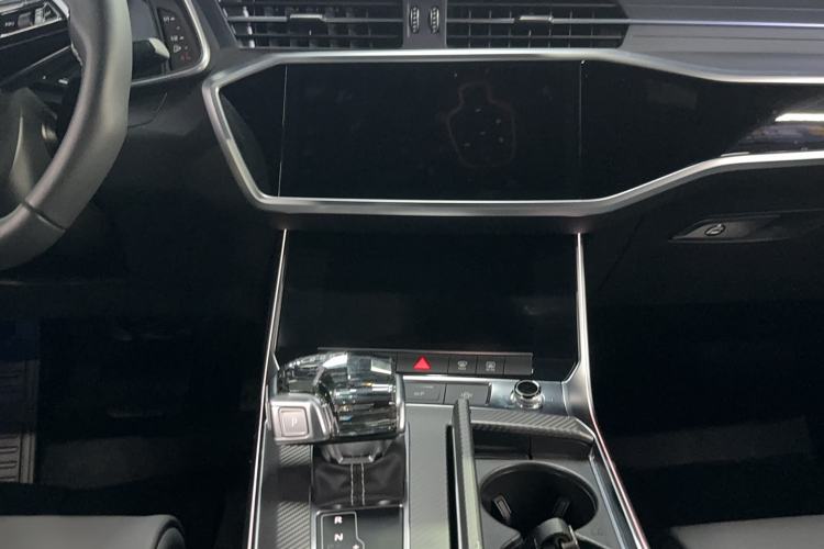 Used Audi A7L 2024 45TFSI quattro S-line Visionary Edition Flow Crystal Package Audio And AC Panel