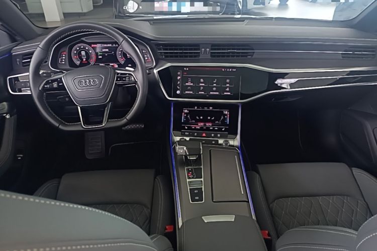 Used Audi A7L 2024 45 TFSI quattro RS Performance Edition Center Console