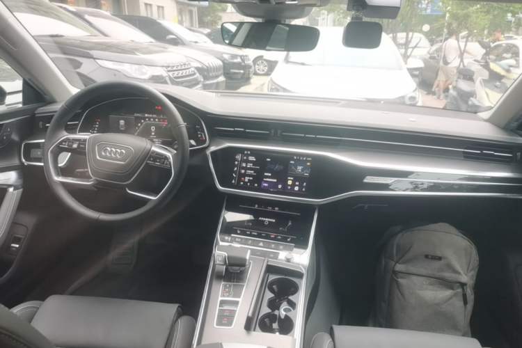 Used Audi A7L 2024 45 TFSI quattro Luxury Edition Center Console