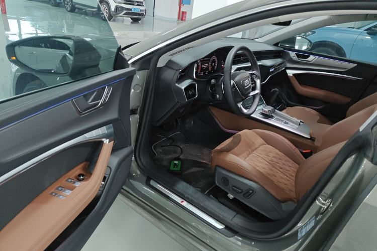 Used Audi A7L 2024 45 TFSI quattro Luxury Edition Driver Seat