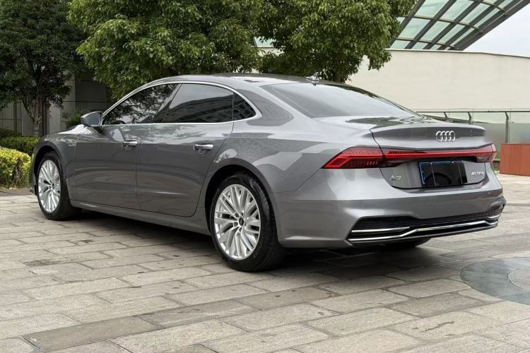 Used Audi A7L 2024 45TFSI S-line Dream-Building Edition Flow Crystal Package Exterior 3
