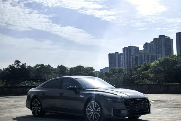 Used Audi A7L 2024 55TFSI quattro S-line Zhiyuan Edition with Obsidian Black Package Exterior 6
