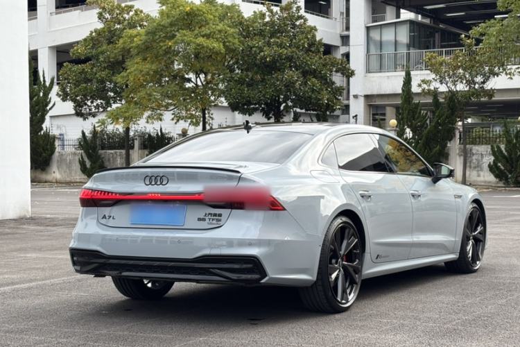 Used Audi A7L 2024 55 TFSI quattro RS Performance Edition Exterior 9