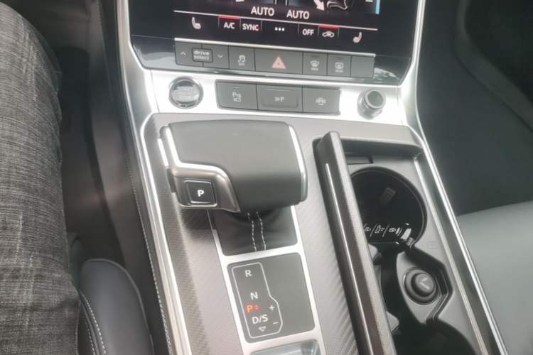 Used Audi A7L 2024 45 TFSI quattro Luxury Edition Gear Lever