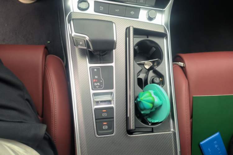 Used Audi A7L 2024 45 TFSI quattro Black Warrior Edition Gear Lever