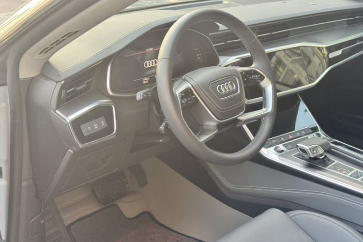 Used Audi A7L 2024 45 TFSI quattro Luxury Edition Interior 3