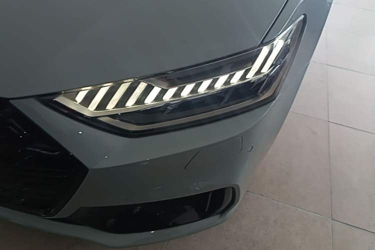 Used Audi A7L 2024 45 TFSI quattro RS Performance Edition Left Front Headlight