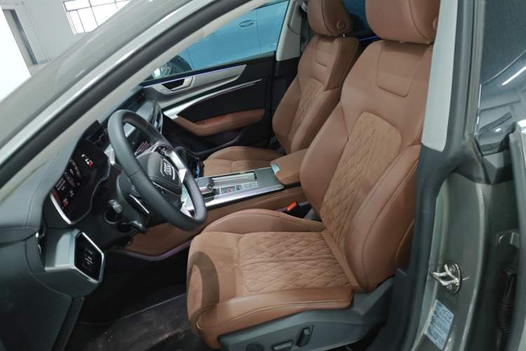 Used Audi A7L 2024 45 TFSI quattro Luxury Edition Left Front Seat