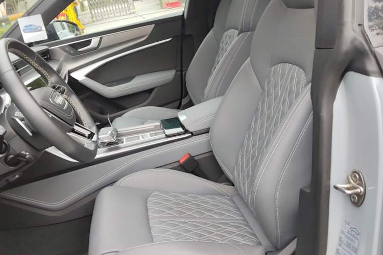 Used Audi A7L 2024 45 TFSI quattro RS Performance Edition Left Front Seat