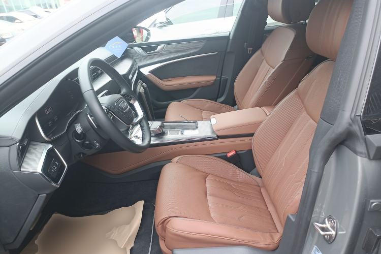 Used Audi A7L 2024 55TFSI quattro S-line Zhiyuan Edition with Obsidian Black Package Left Front Seat