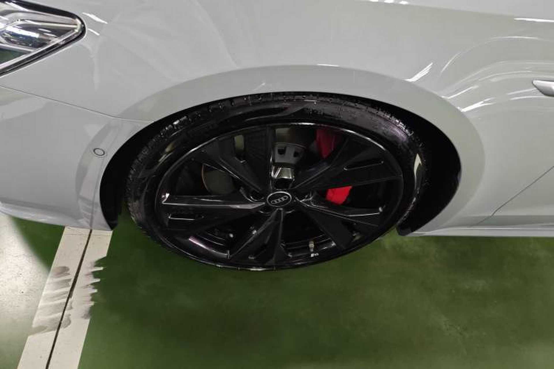Used Audi A7L 2024 55 TFSI quattro RS Performance Edition Left Front Wheel Hub