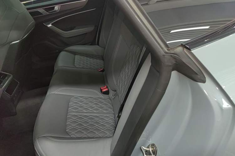 Used Audi A7L 2024 55 TFSI quattro Flagship Model Left Rear Seat