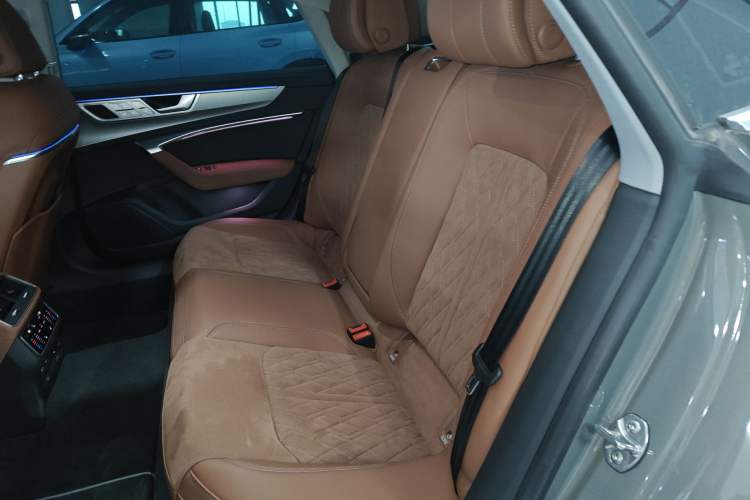 Used Audi A7L 2024 45 TFSI quattro Luxury Edition Left Rear Seat