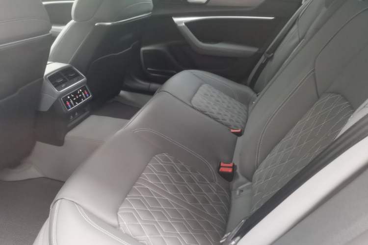 Used Audi A7L 2024 45 TFSI quattro Luxury Edition Left Rear Seat