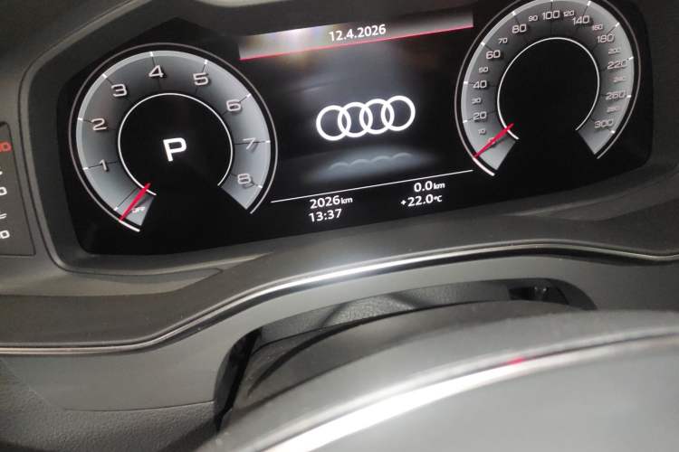 Used Audi A7L 2024 45 TFSI quattro RS Performance Edition Odometer Close Up