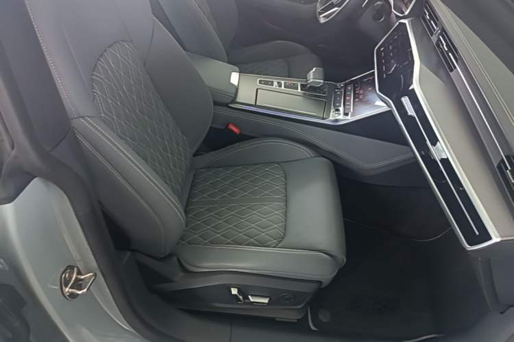 Used Audi A7L 2024 45 TFSI quattro RS Performance Edition Right Front Seat