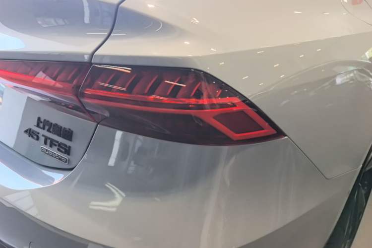 Used Audi A7L 2024 45 TFSI quattro RS Performance Edition Right Rear Taillight
