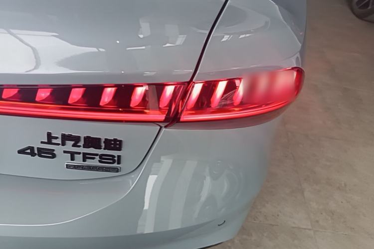 Used Audi A7L 2024 45 TFSI quattro RS Performance Edition Right Rear Taillight