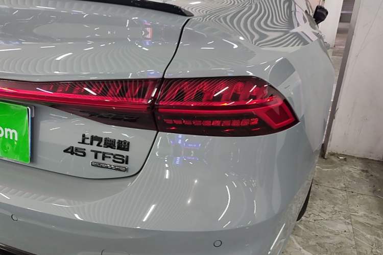 Used Audi A7L 2024 45 TFSI quattro RS Performance Edition Right Rear Taillight