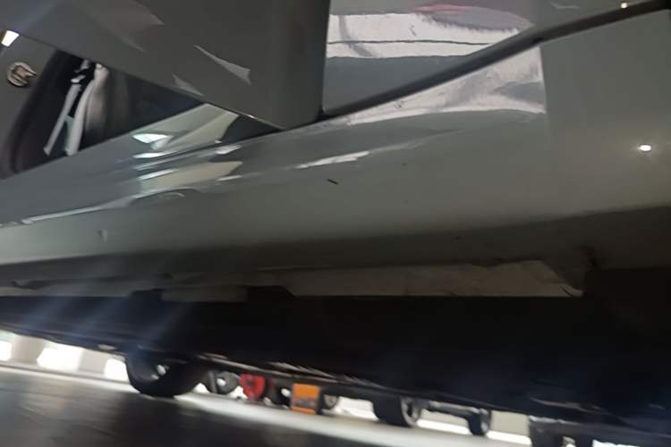 Used Audi A7L 2024 45 TFSI quattro RS Performance Edition Right Side Sill
