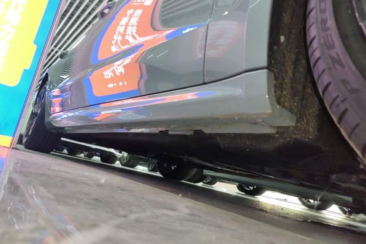 Used Audi A7L 2024 45 TFSI quattro RS Performance Edition Right Side Sill