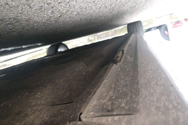 Used Audi A7L 2024 55TFSI quattro S-line Zhiyuan Edition with Obsidian Black Package Right Side Sill