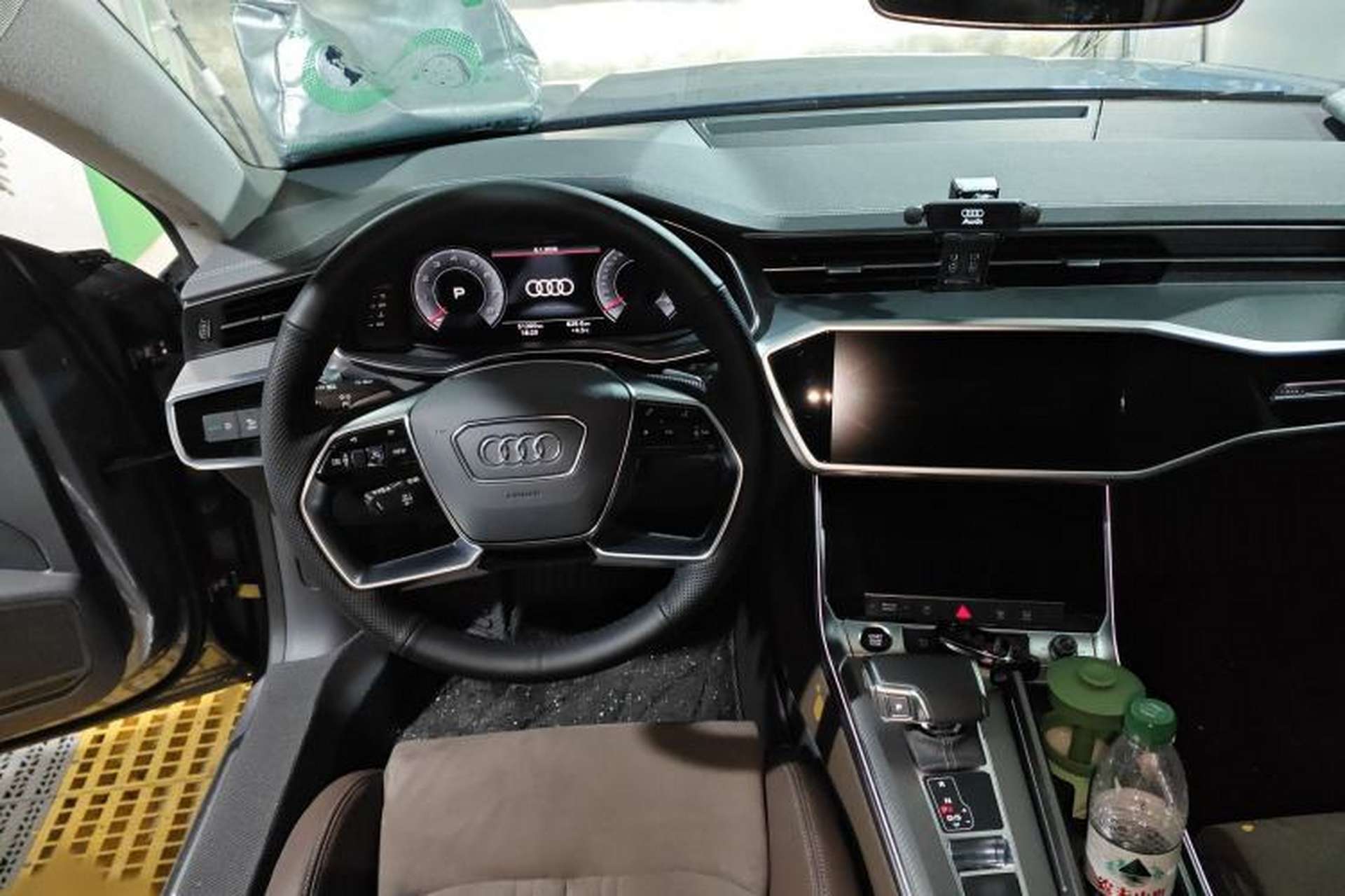 Used Audi A7L 2024 45TFSI S-line Dream-Building Edition Flow Crystal Package Steering Wheel