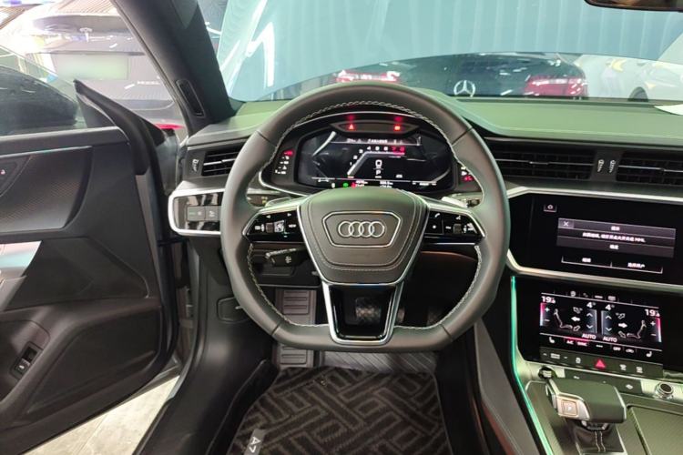 Used Audi A7L 2024 45 TFSI quattro RS Performance Edition Steering Wheel