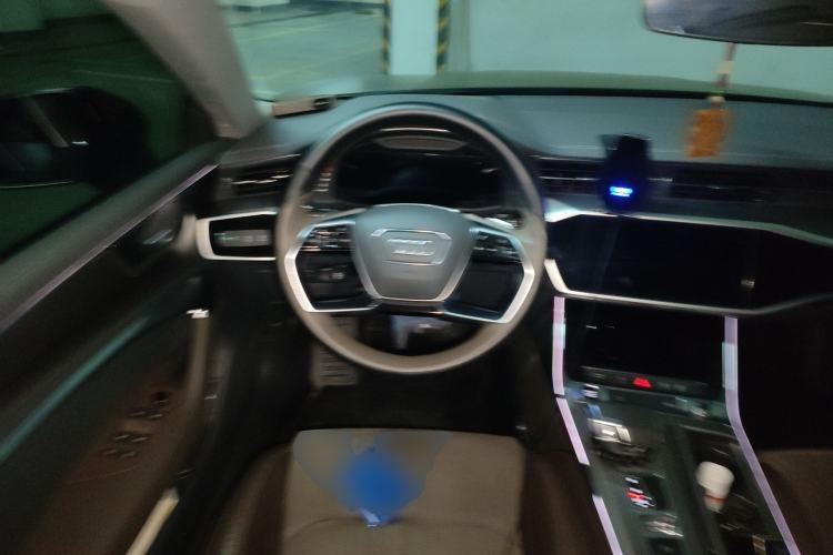 Used Audi A7L 2024 45TFSI S-line Dream-Building Edition Flow Crystal Package Steering Wheel