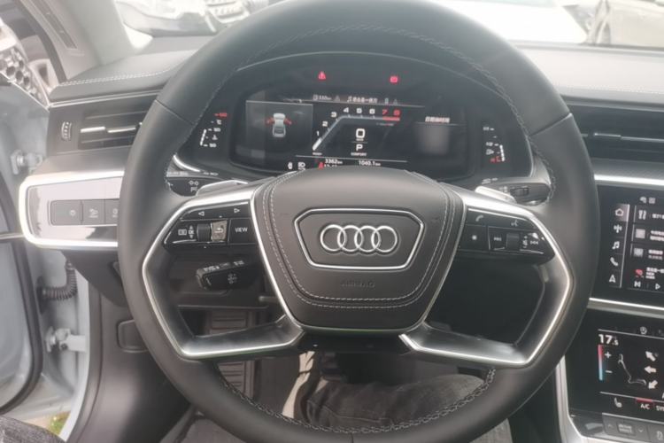 Used Audi A7L 2024 45 TFSI quattro Luxury Edition Steering Wheel