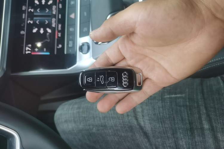 Used Audi A7L 2024 45 TFSI quattro Luxury Edition Vehicle Key