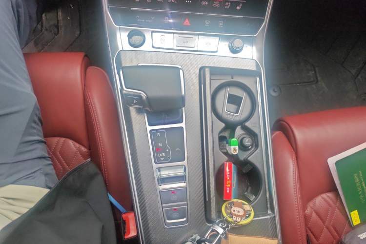 Used Audi A7L 2024 45 TFSI quattro S-line Black Warrior Edition Gear Lever