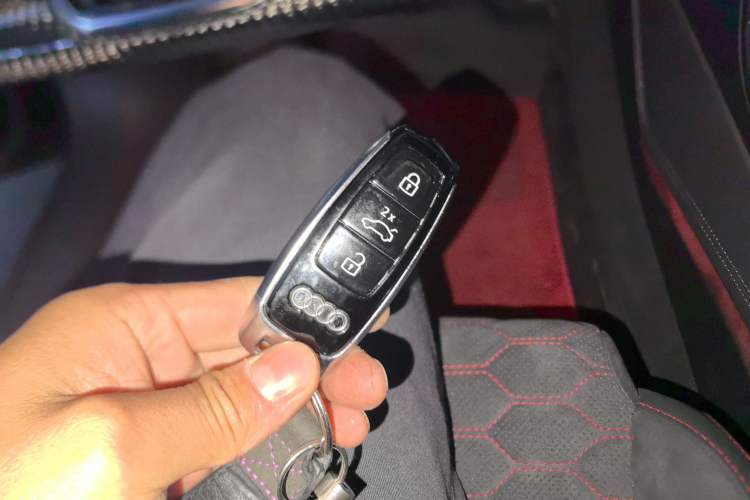 Used Audi A7L 2024 45 TFSI quattro Luxury Edition Vehicle Key