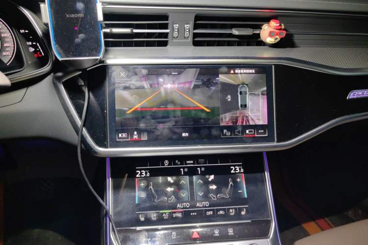 Used Audi A7L 2024 45TFSI quattro S-line Visionary Edition Flow Crystal Package Audio And AC Panel
