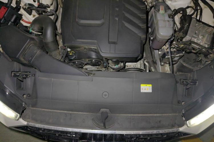 Used Audi A7L 2024 45TFSI quattro S-line Visionary Edition Flow Crystal Package Engine Bay