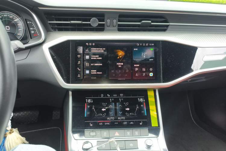 Used Audi A7L 2024 45 TFSI quattro S-line Black Warrior Edition Audio And AC Panel