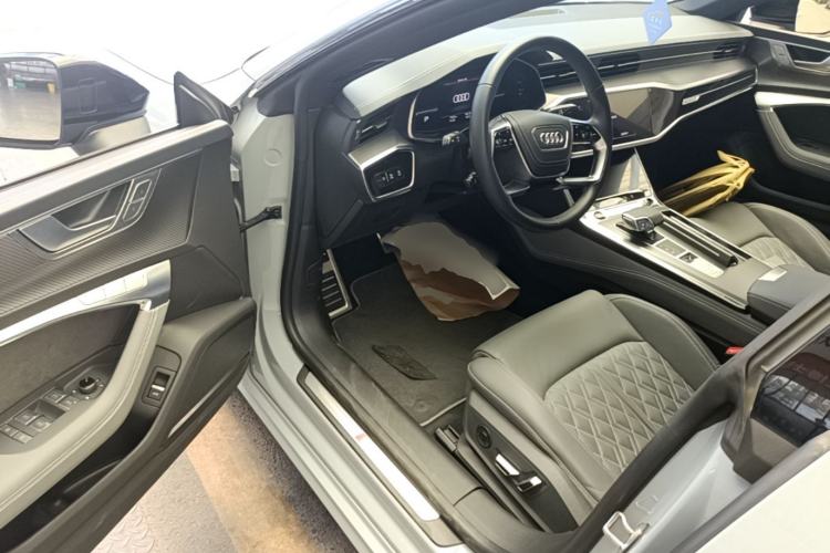 Used Audi A7L 2024 45 TFSI quattro RS Performance Edition Driver Seat